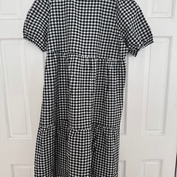 Cute black and white gingham dress! - Picture 1 of 2